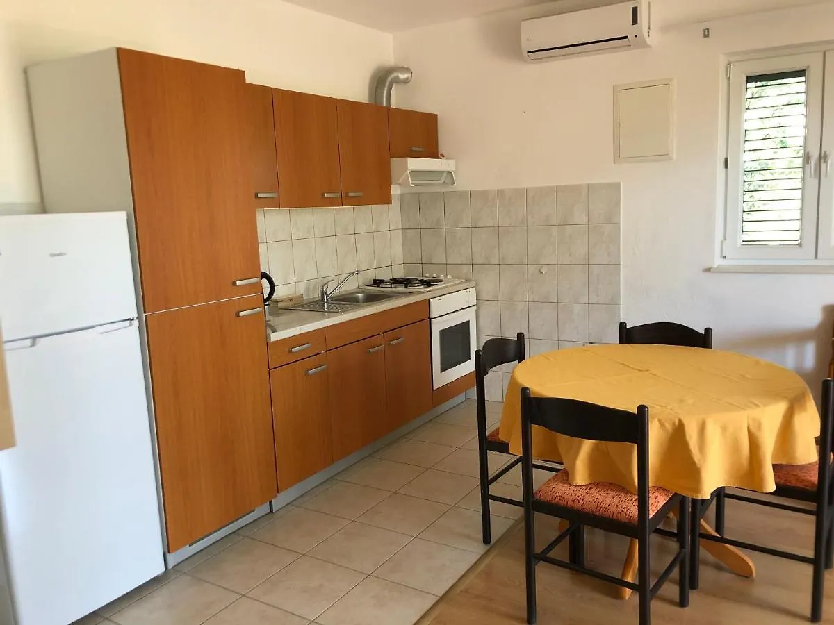 Apartments Mira Trogir 0*,  Kroatien