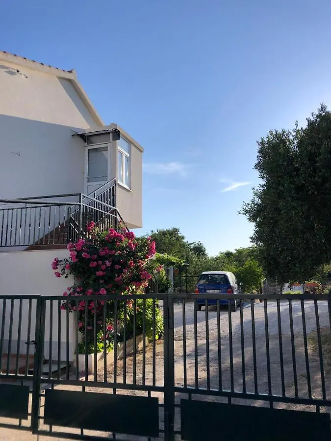 Apartments Mira Trogir